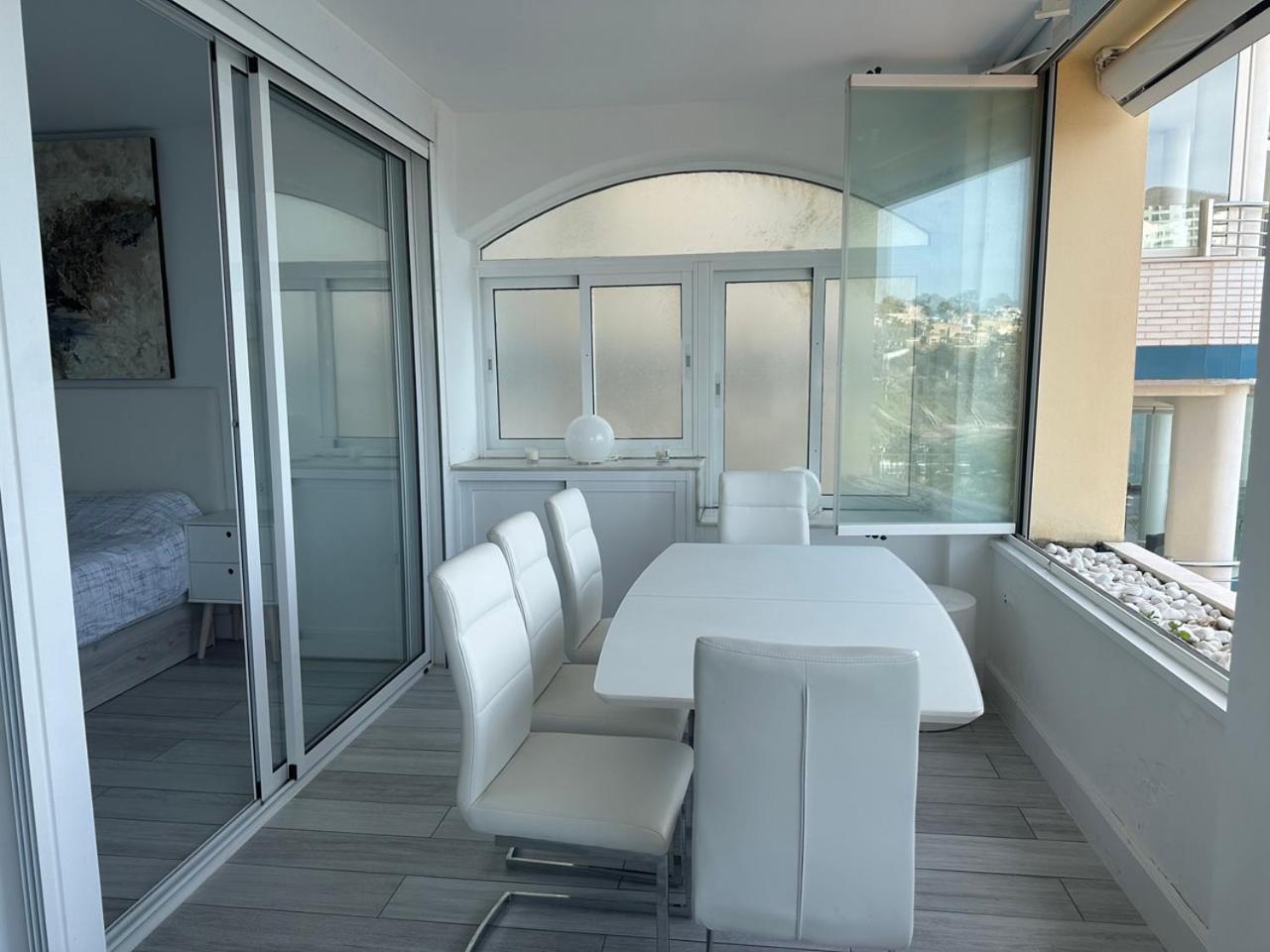 3 Pieces Avec Terrasse Ouverte Vue
